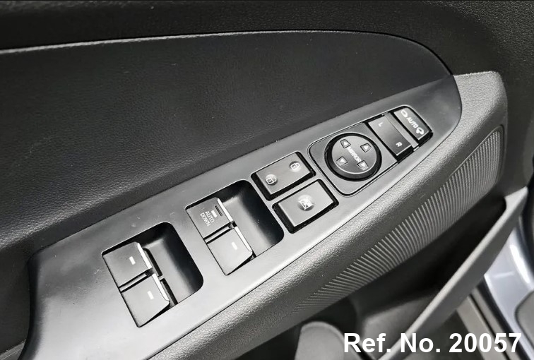  Hyundai / Tucson Stock No. 20057